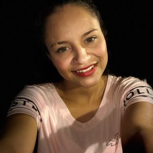 Meet your Posher, Ginia